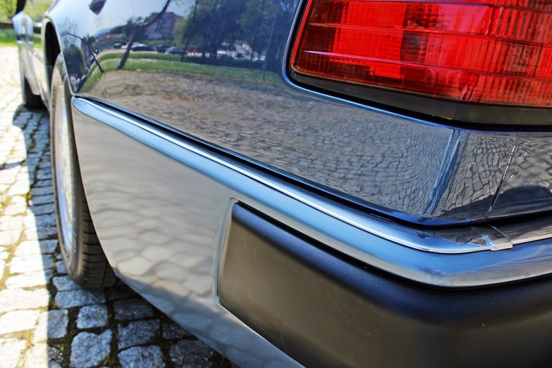 Mercedes-Benz W124 500E